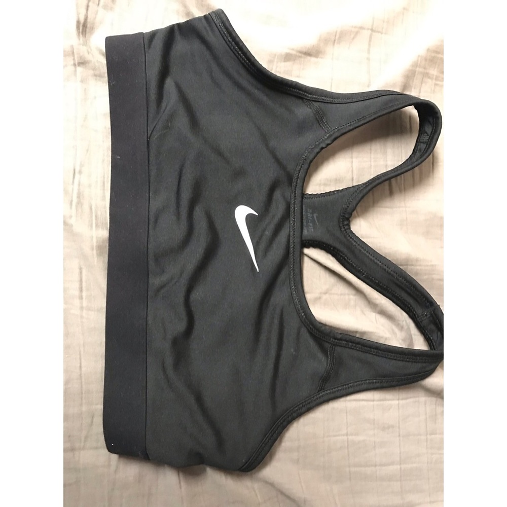 Black Nike sports bra